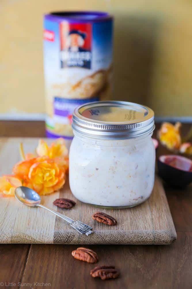 Overnight oats in mason jars! A healthy and filling breakfast that can be on the table whenever you’re ready in the morning!