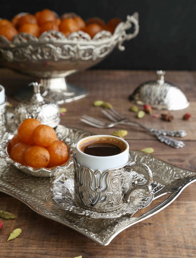 Luqaimat - Awameh (Middle Eastern Doughnut Holes)