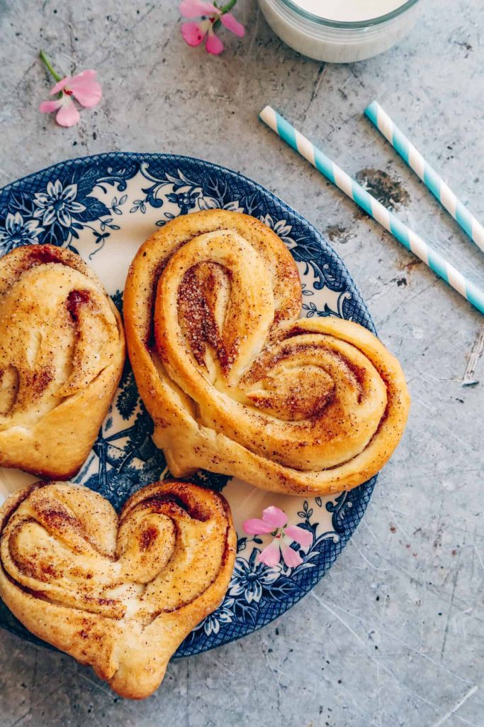 Sweet and fluffy Russian cinnamon sugar buns recipe (Plushki). Perfect for any tea party!