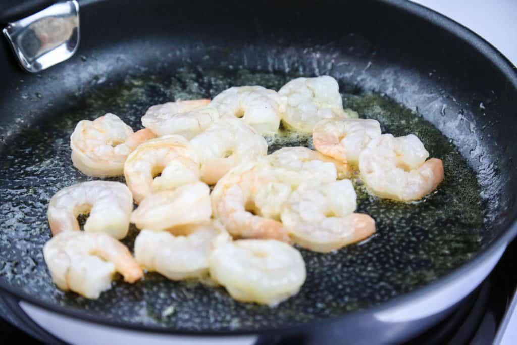Cooking Arctic Royal Jumbo King Prawns from iceland foods