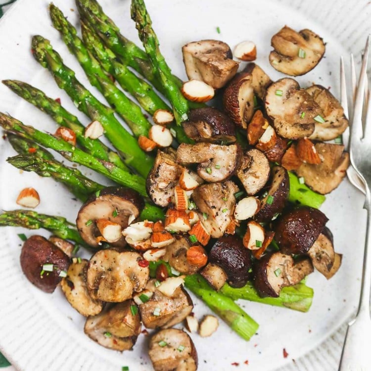 Air fryer Asparagus and mushroom-6