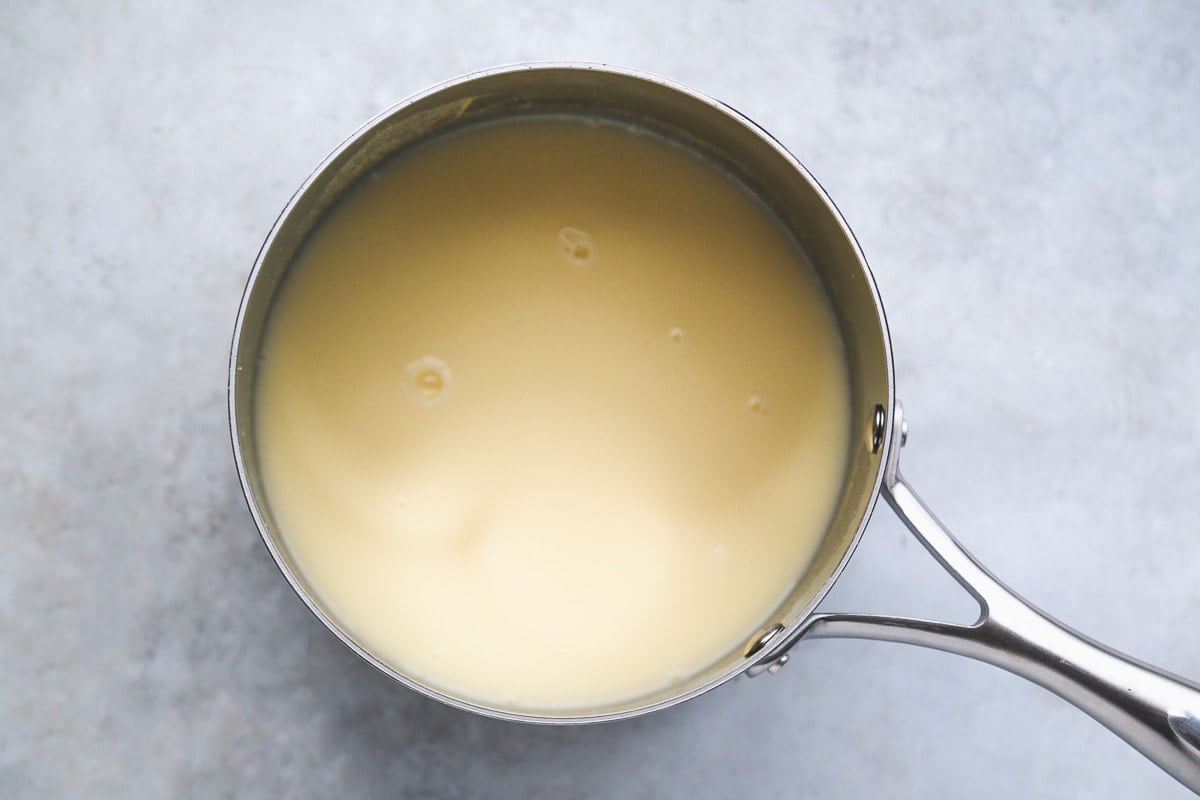 Cooking polenta in a pot