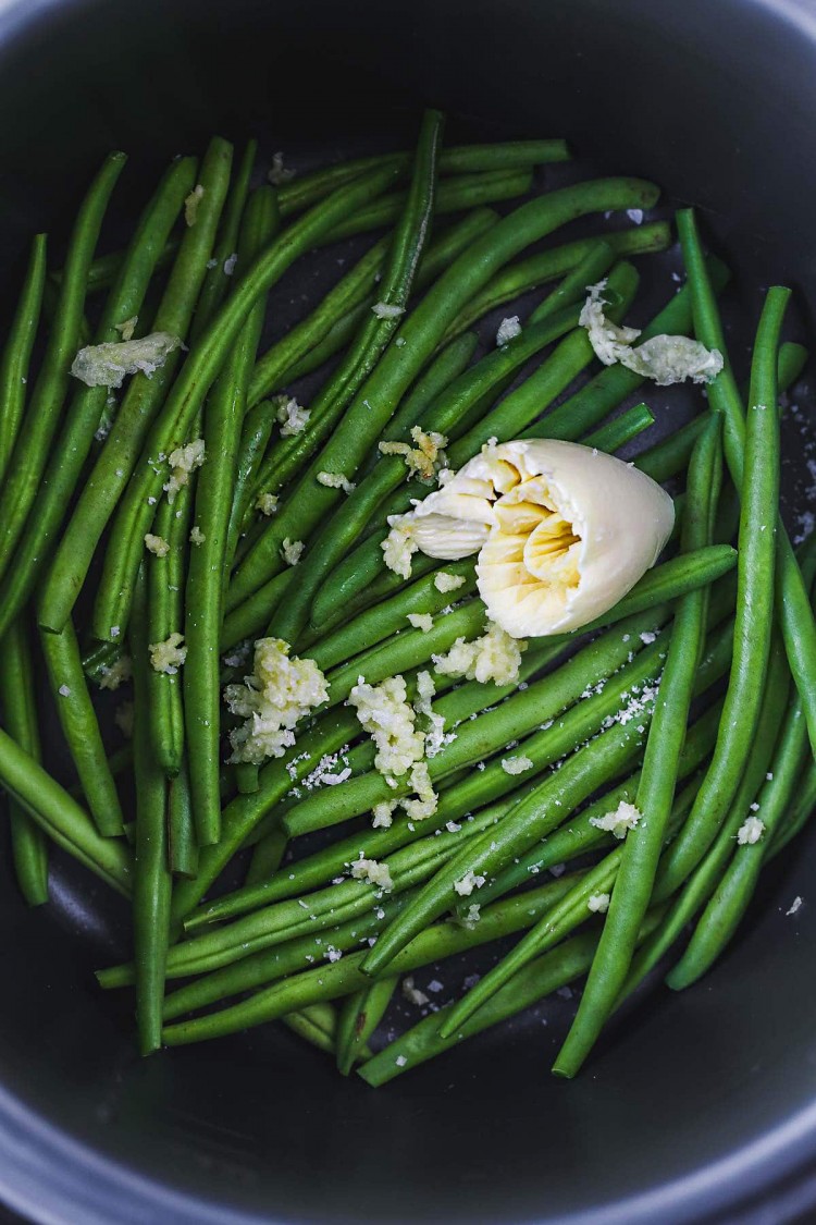 Perfectly Steamed Instant Pot Garlic Green Beans Little Sunny Kitchen