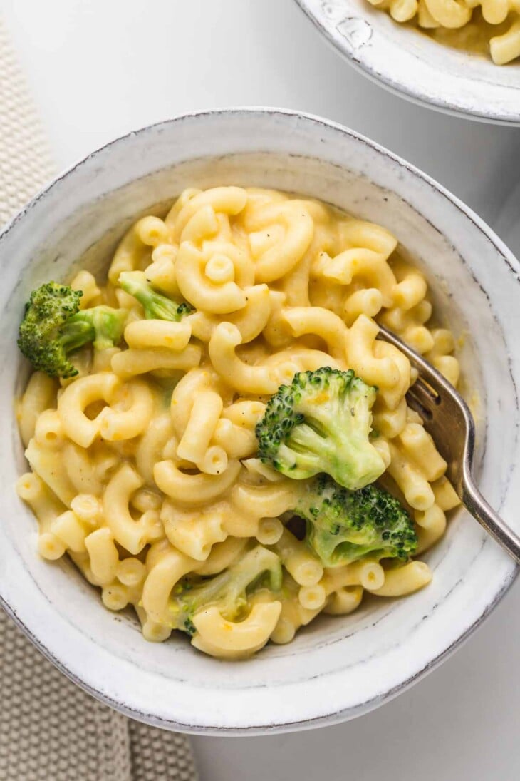 Creamy Broccoli Macaroni Soup