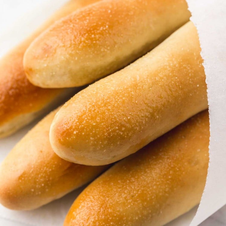 Olive Garden Breadsticks Recipe | Little Sunny Kitchen