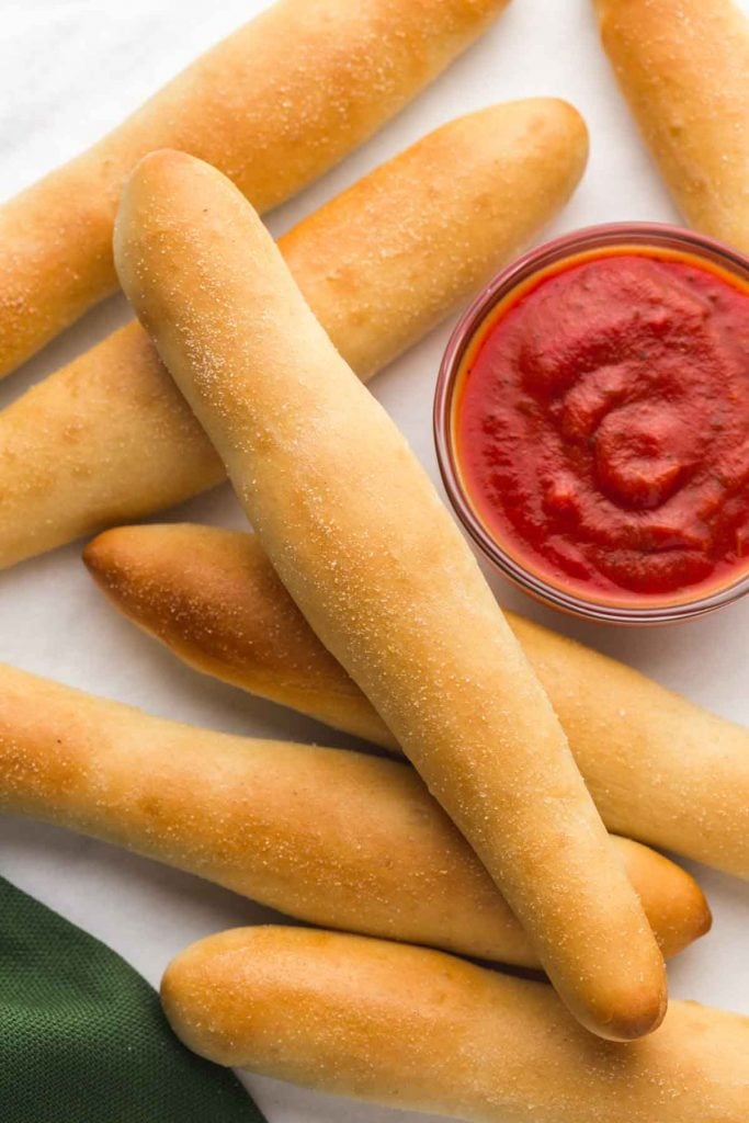 Olive Garden Breadsticks (Copycat Recipe) Little Sunny Kitchen