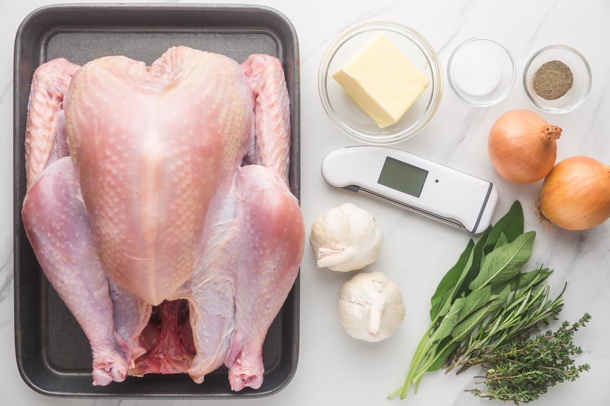 Ingredients needed to make roast turkey