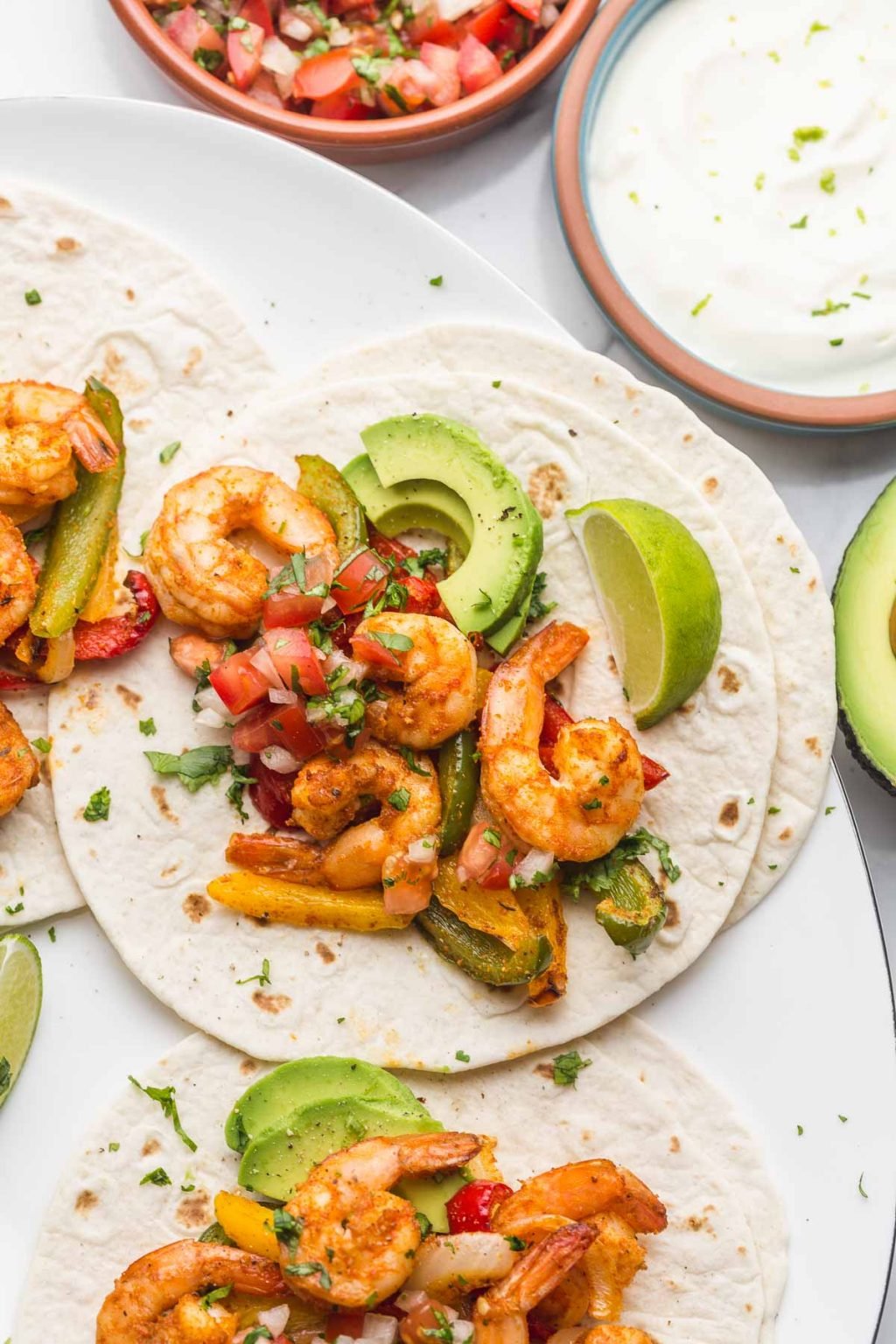 Quick and Easy Air Fryer Shrimp Fajitas Recipe - Little Sunny Kitchen