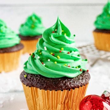 Snowman Cupcakes - Little Sunny Kitchen