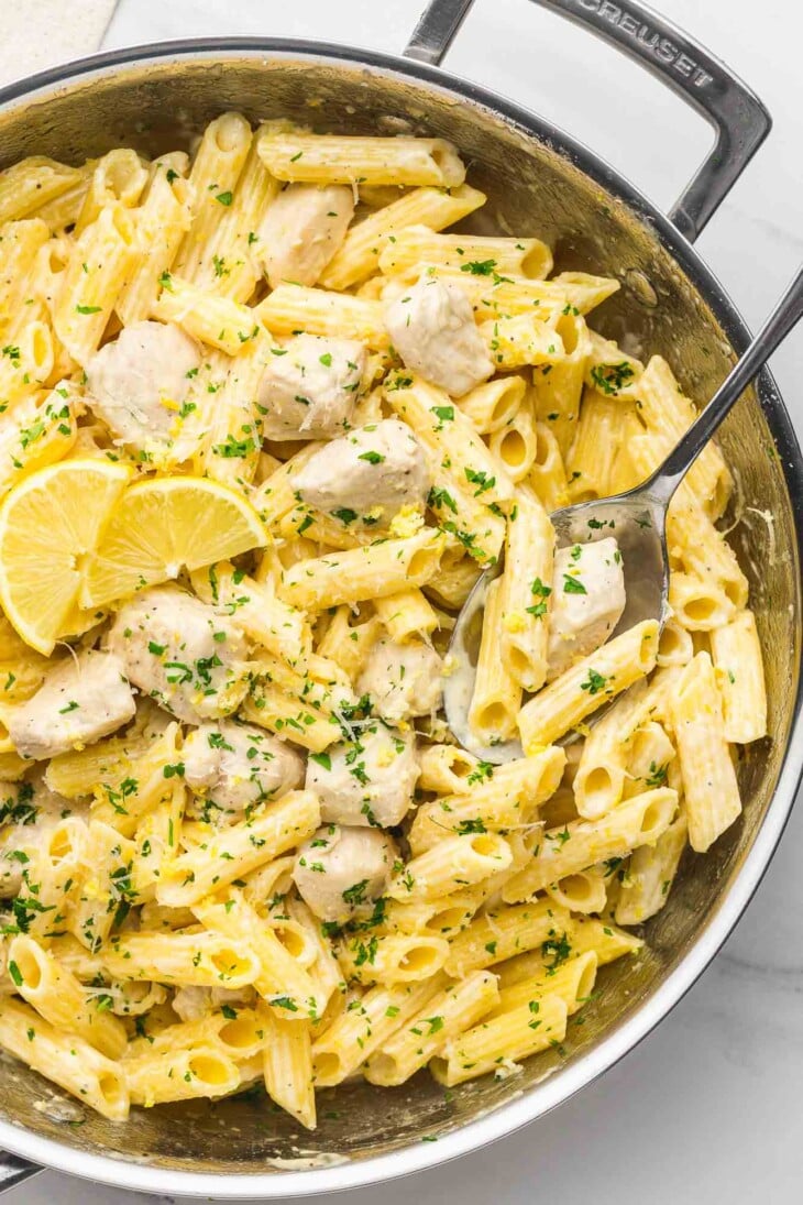 One Pot Creamy Lemon Chicken Pasta