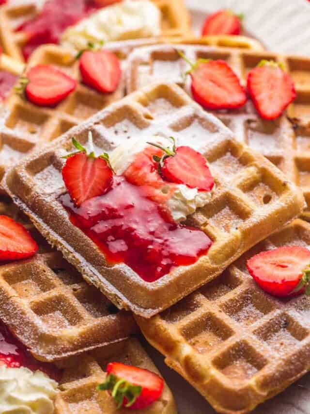 cropped-Strawberry-Waffles-2.jpg