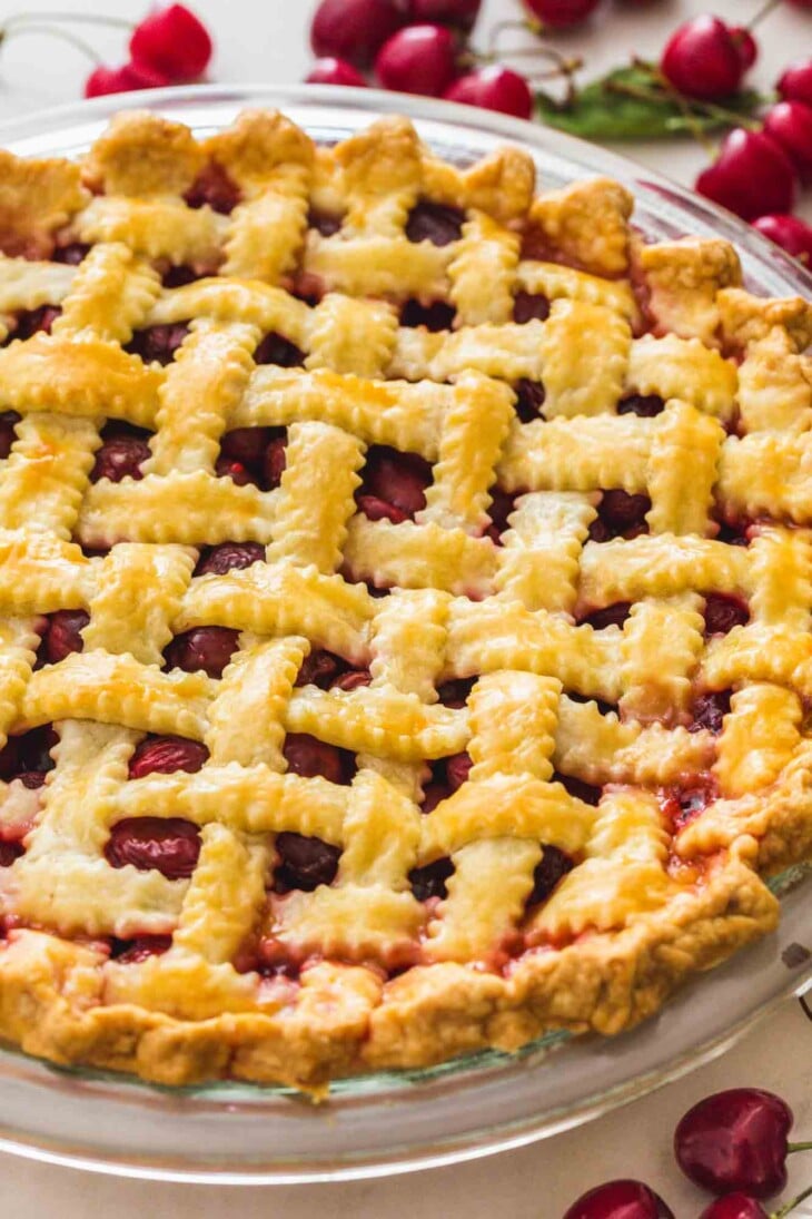 How To Lattice a Pie Crust (Easy!) Little Sunny Kitchen