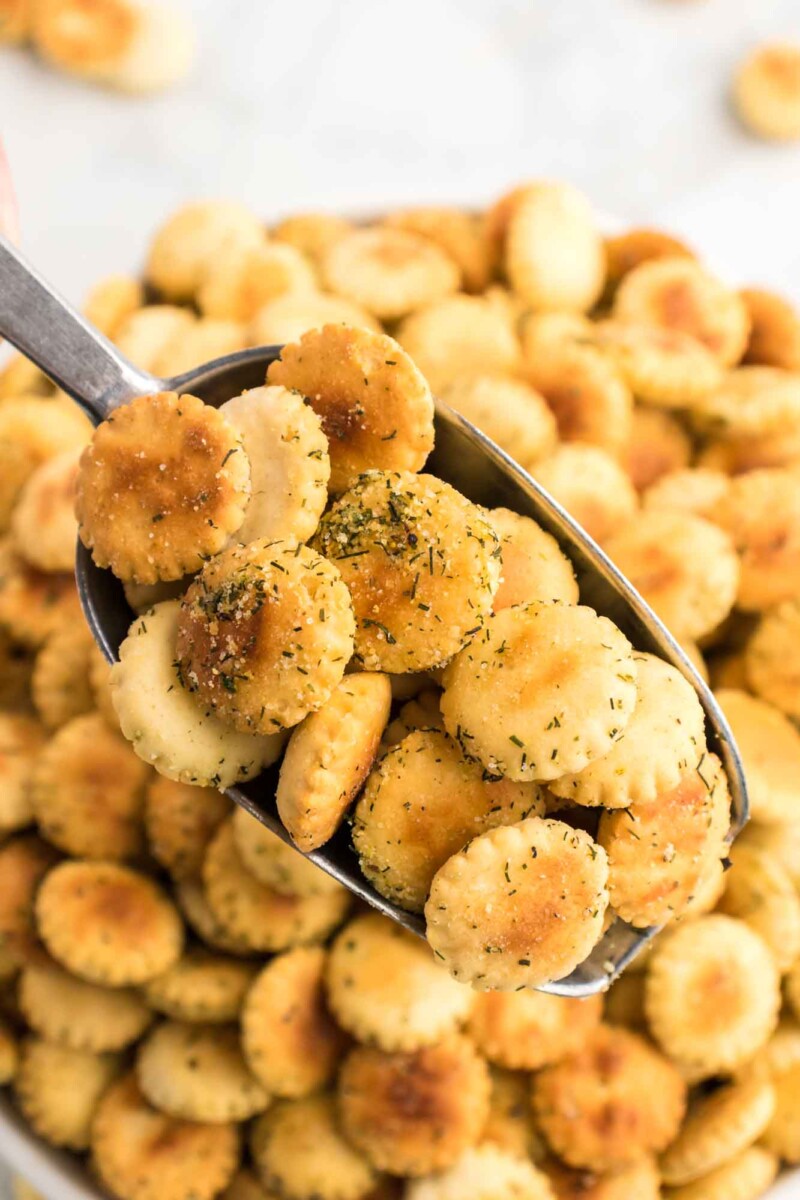Ranch Oyster Crackers (Best Snack for Parties!) Little Sunny Kitchen