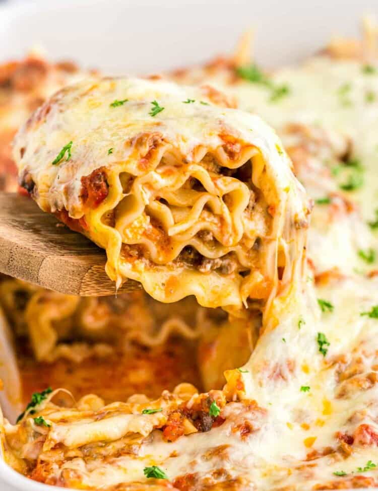 Warm and melty cheesy lasagna roll ups