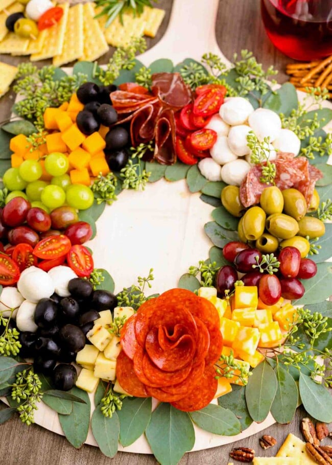 Christmas Wreath Charcuterie Board - Little Sunny Kitchen