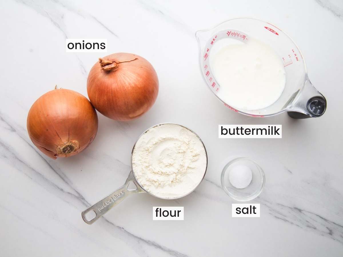 Ingredients needed to make crispy fried onions