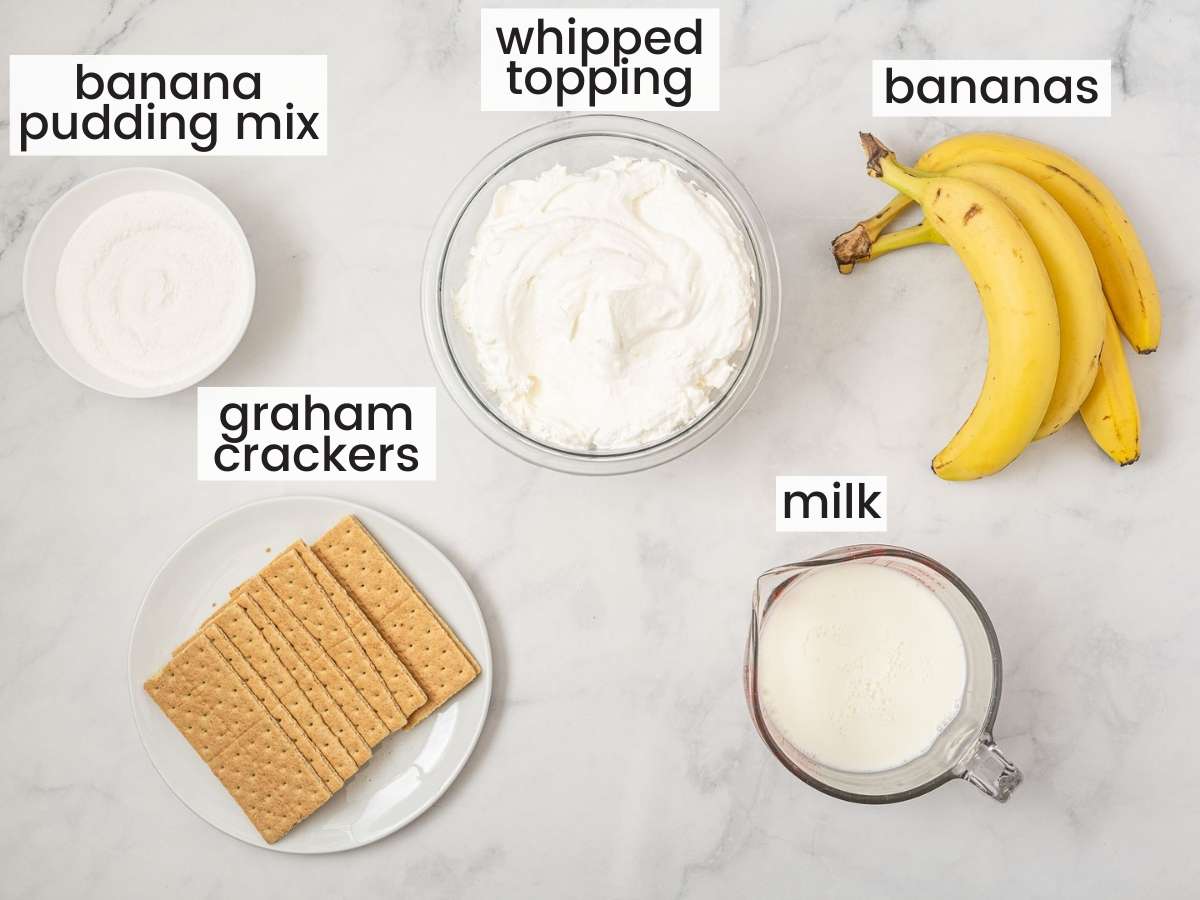the 5 ingredients needed to make banana graham cracker icebox cake
