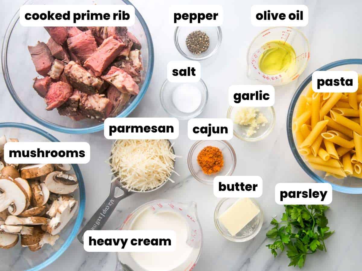 Ingredients needed to make prime rib pasta
