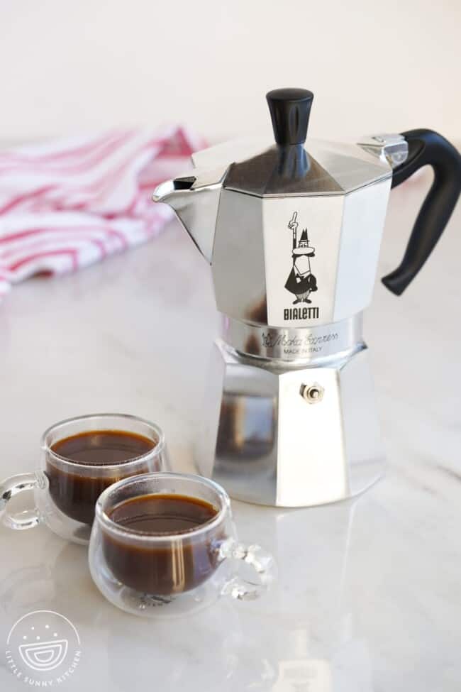 How to Use a Moka Pot (Full Tutorial) Little Sunny Kitchen