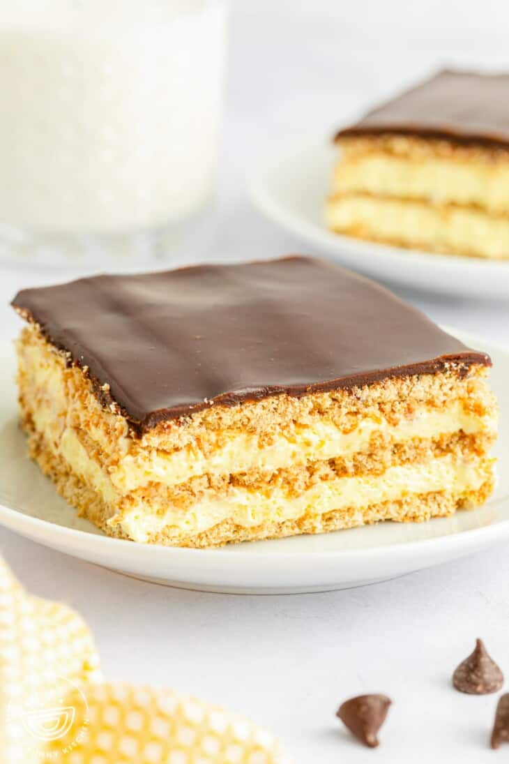 Easy No Bake Eclair Cake (Icebox Cake) Little Sunny Kitchen