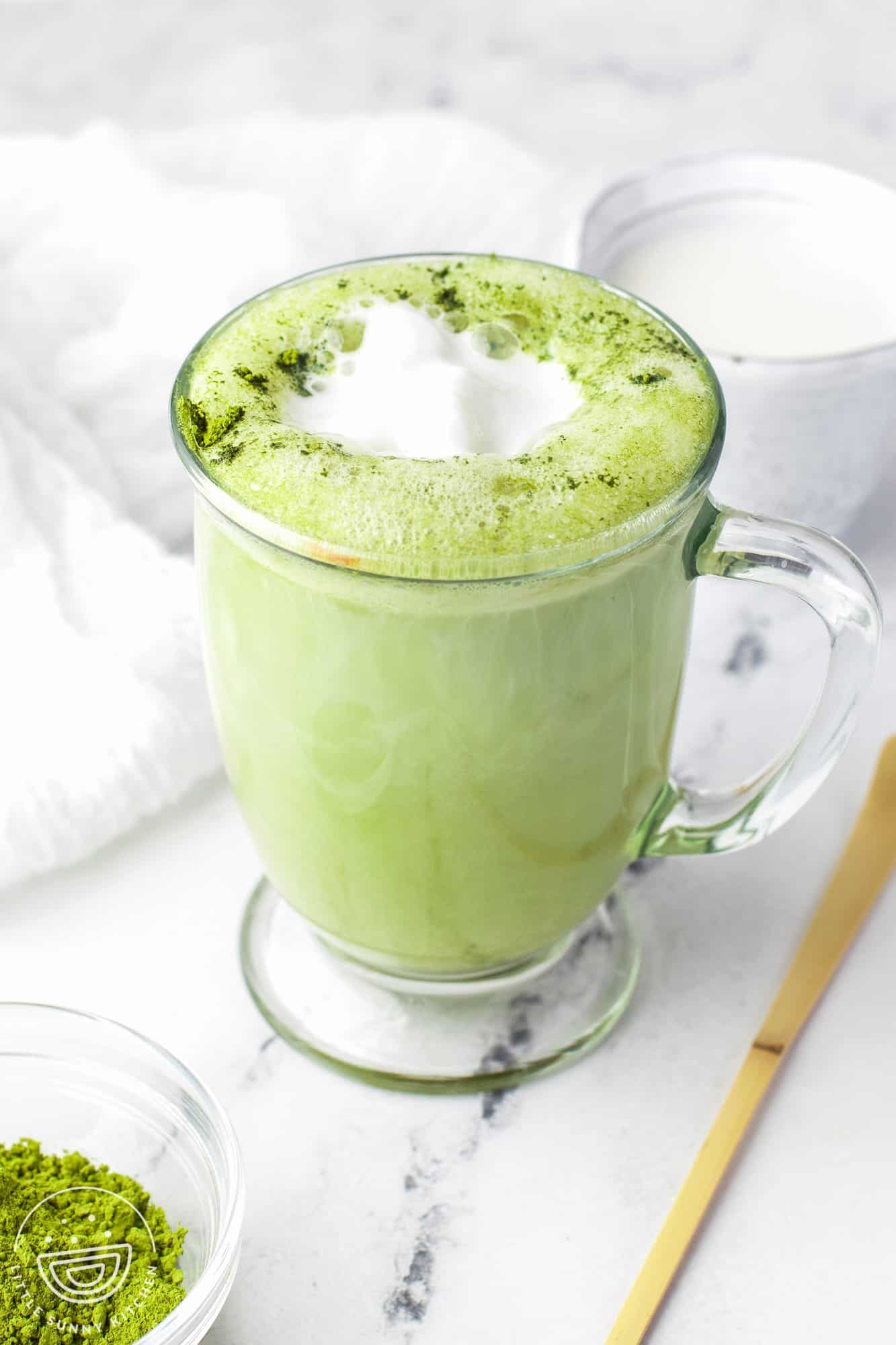 How to Make a Matcha Oat Milk Latte - Letty's Kitchen