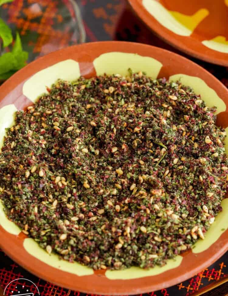 Za’atar Spice in a small oriental brown bowl