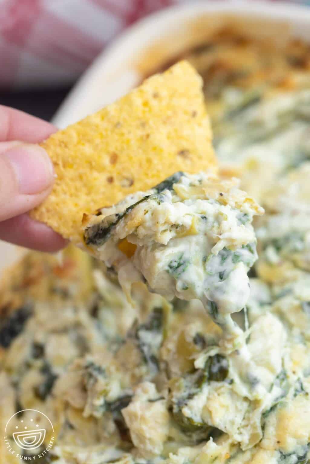 Easy Spinach Artichoke Dip: Creamy, Cheesy, and Perfect for Parties!