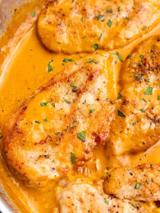 Chicken Lazone in a skillet.