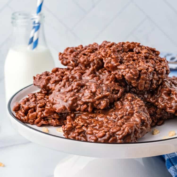 homemade star crunch cookies on a cake pedestal.