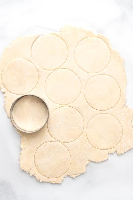 how to cut pastry for butter tarts