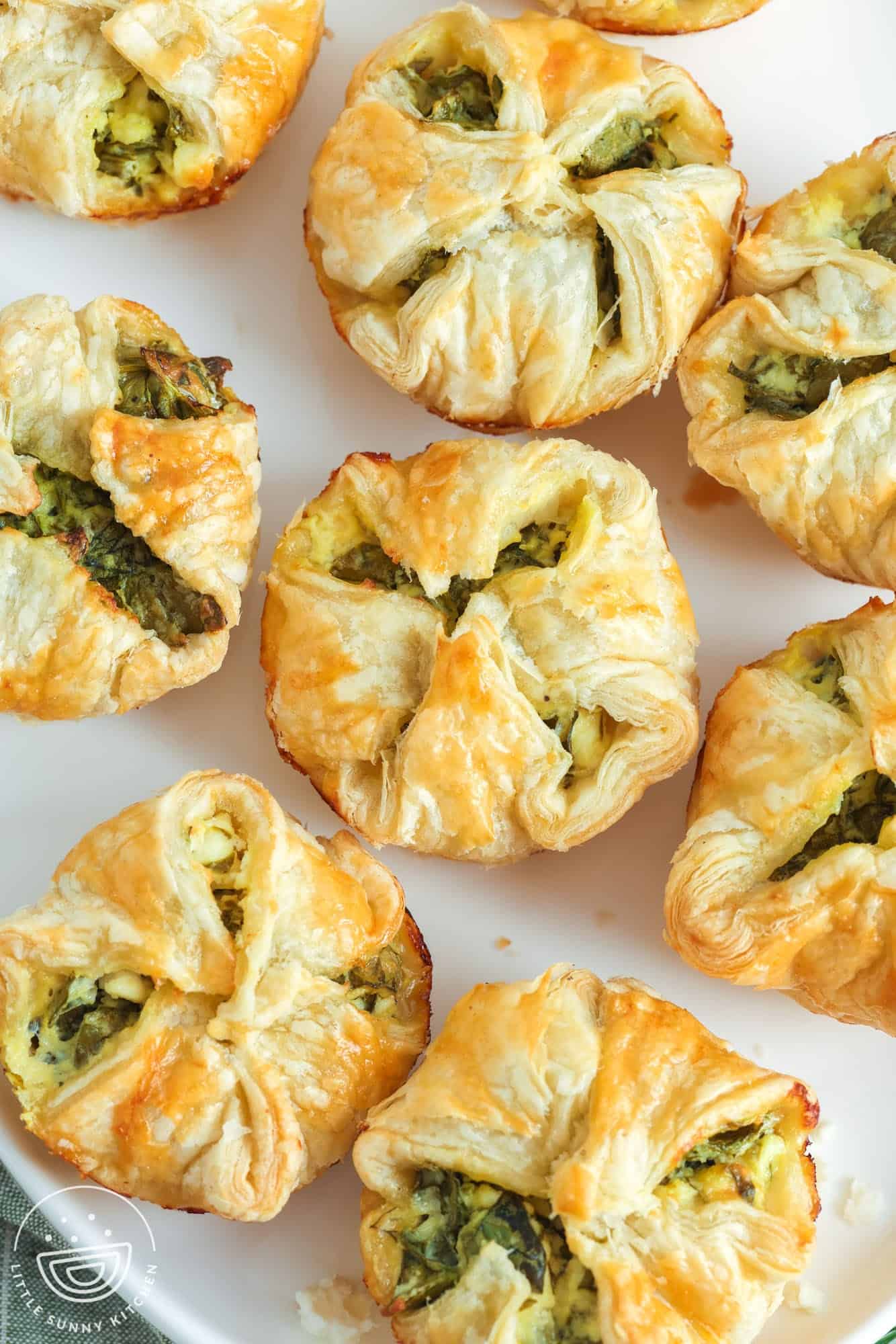 Spinach Puffs Recipe with Puff Pastry and Cheese