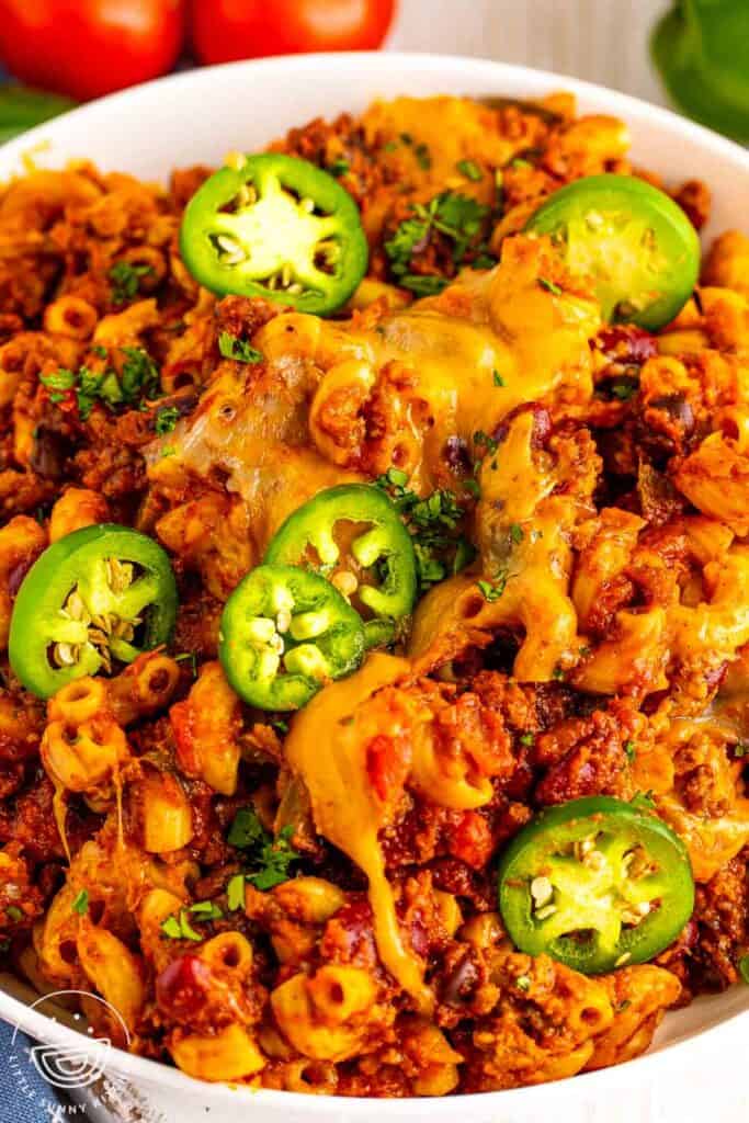 Comforting Cheesy Chili Macaroni